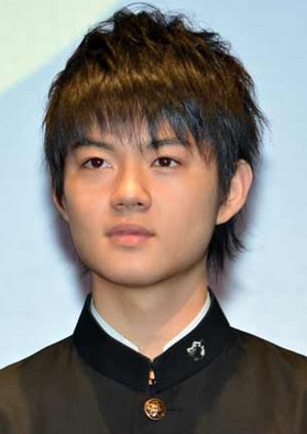 佐野勇斗